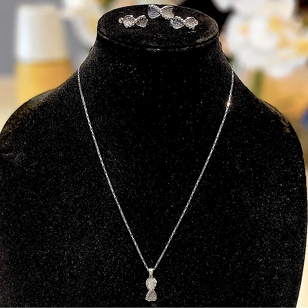 Italian Sterling Silver (925) Stamped 5 Piece Jewelry Set with Crystal Detail.